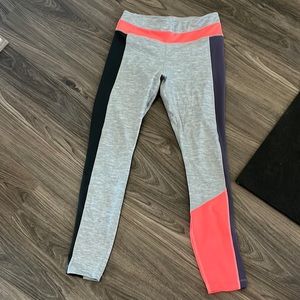 Nike sports tri color leggings like new condition